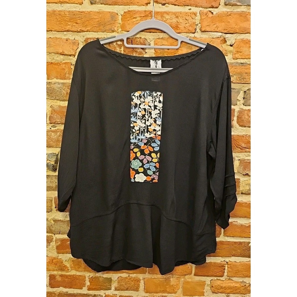Yasuko Black Blouse Top S/M Crepe Kimono Silk Floral Accent Lagenlook Boho